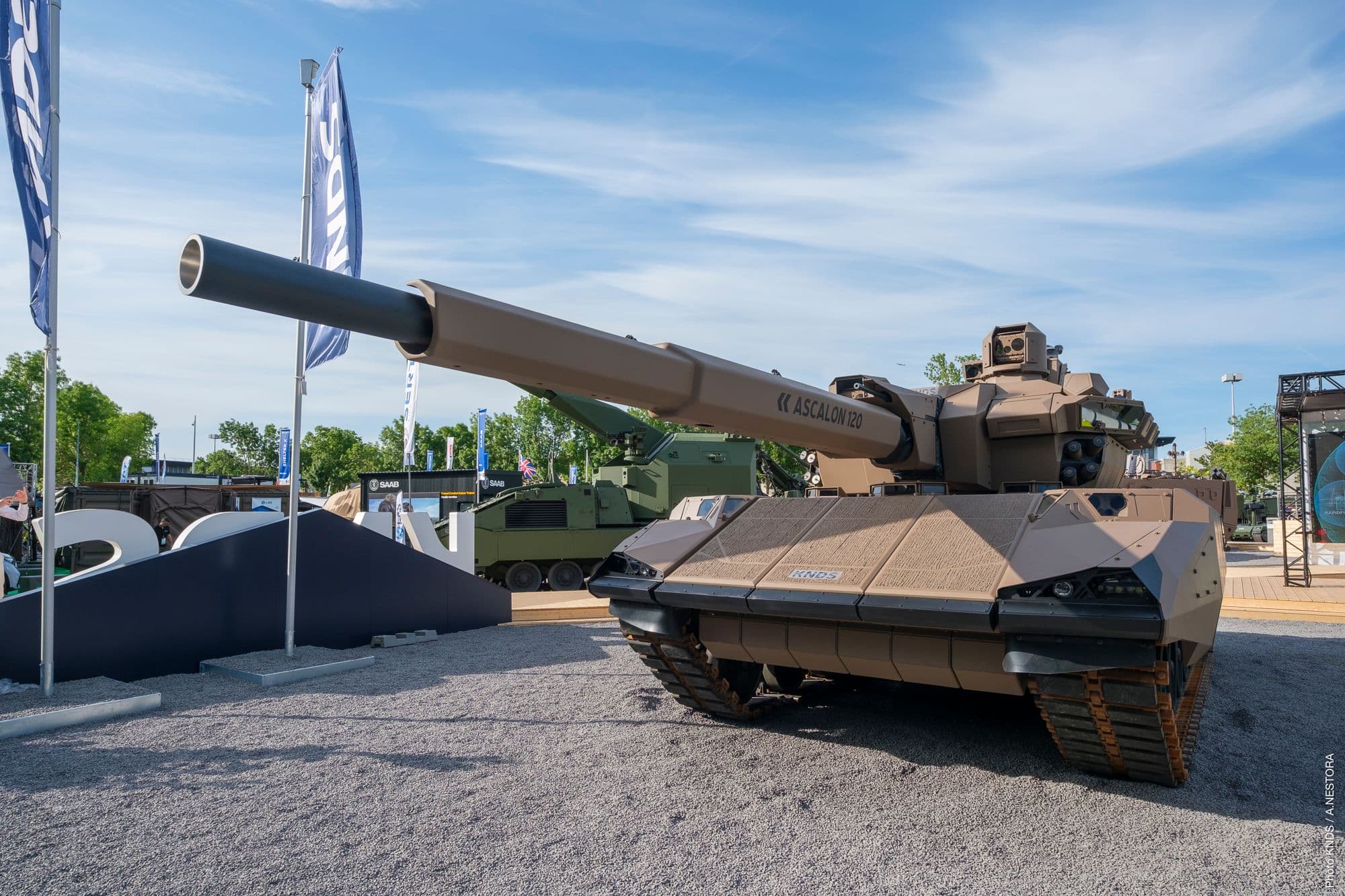 KNDS UNVEILS A NEW MAIN BATTLE TANK GENERATION AND CHARTS THE FUTURE OF VERY LONG-RANGE ARTILLERY